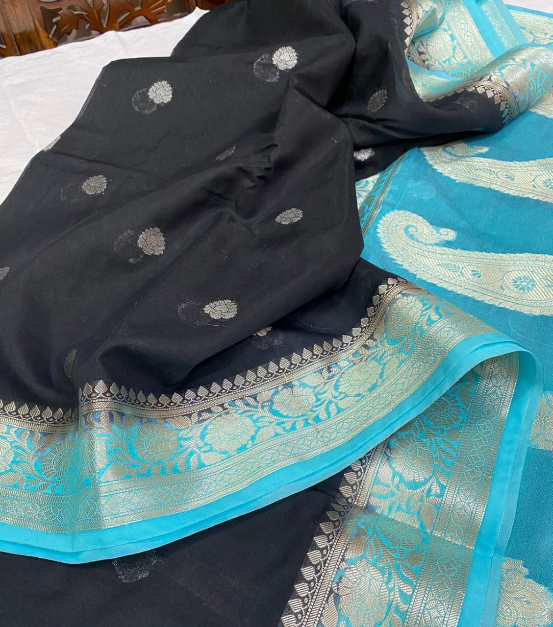 Banarasi Semi Georgette Soft Silk Saree - Image 3
