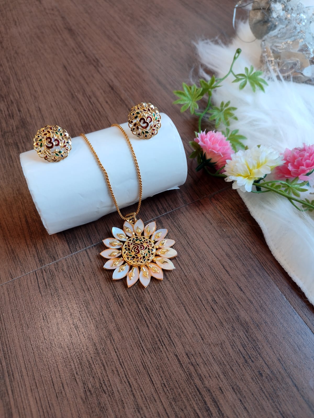 Om Designed Gold Plated Jewellery(With Sea Shell) - Image 3