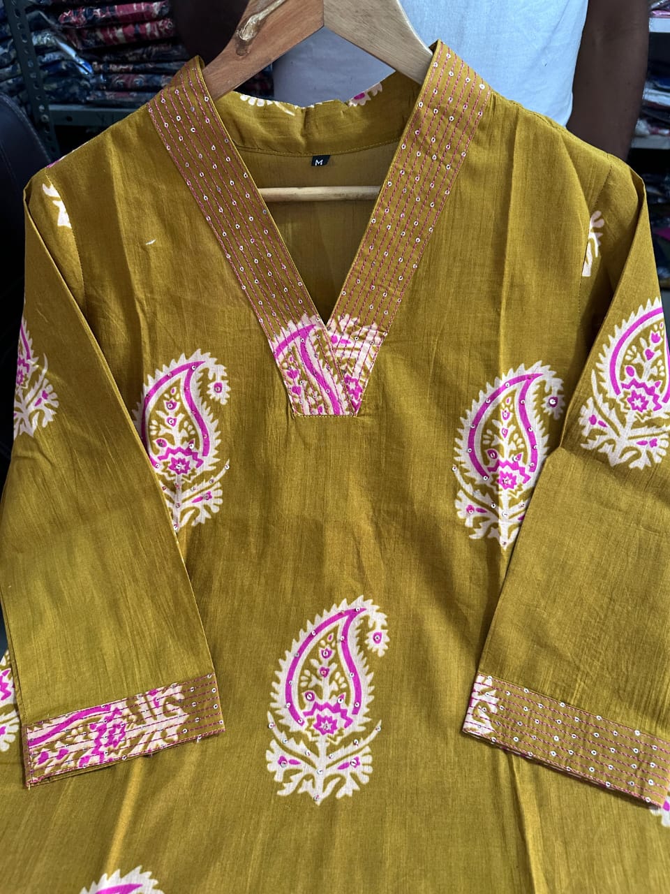 Hues Carnation Cotton Kurti Set - Image 7